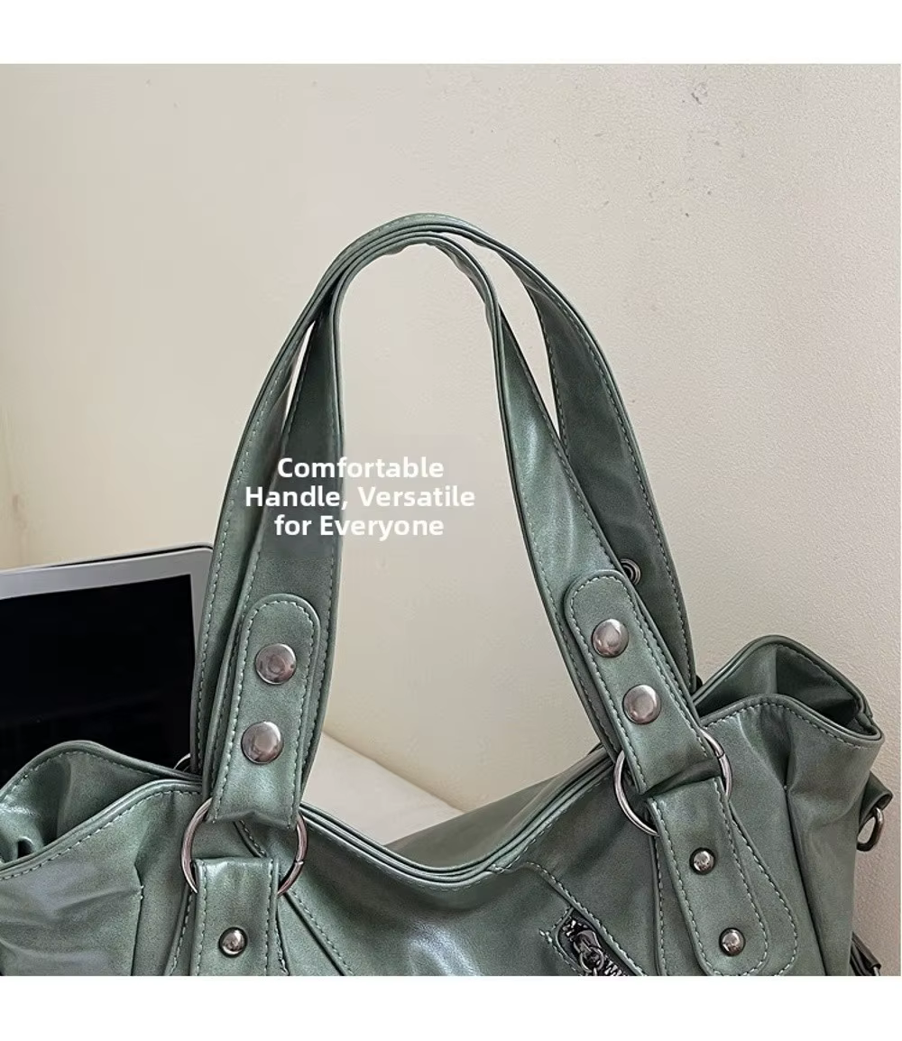 Bolso utilizado como bandolera de cuero PU brillante