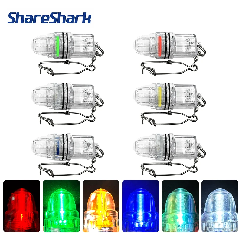 ShareShark luz LED subacuática con clip giratorio en aguas profundas