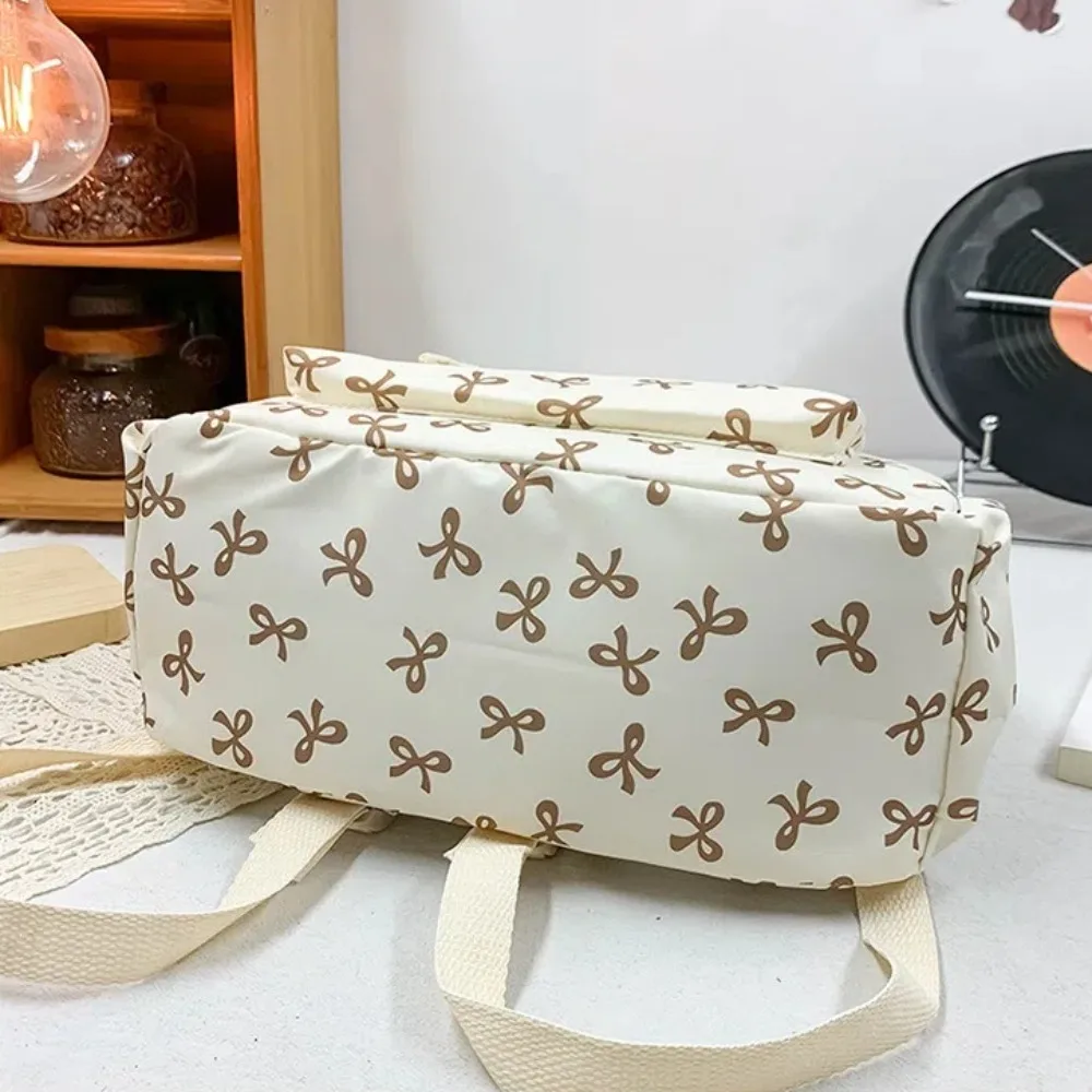 Mochila de nailon para mujer con estampado de lazo y correas ajustables - imagen 3