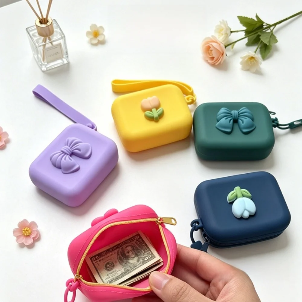 Monedero impermeable de silicona con cordón y diseño floral - imagen 5