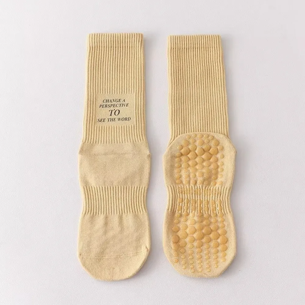 Calcetines antideslizantes de yoga suaves para mujer, tubo medio - imagen 3