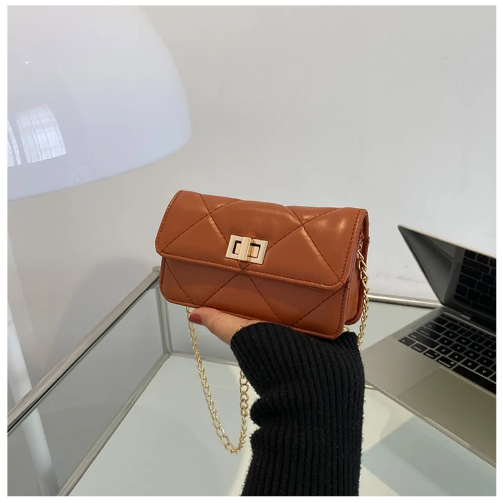 Bolso compacto y estructura suave