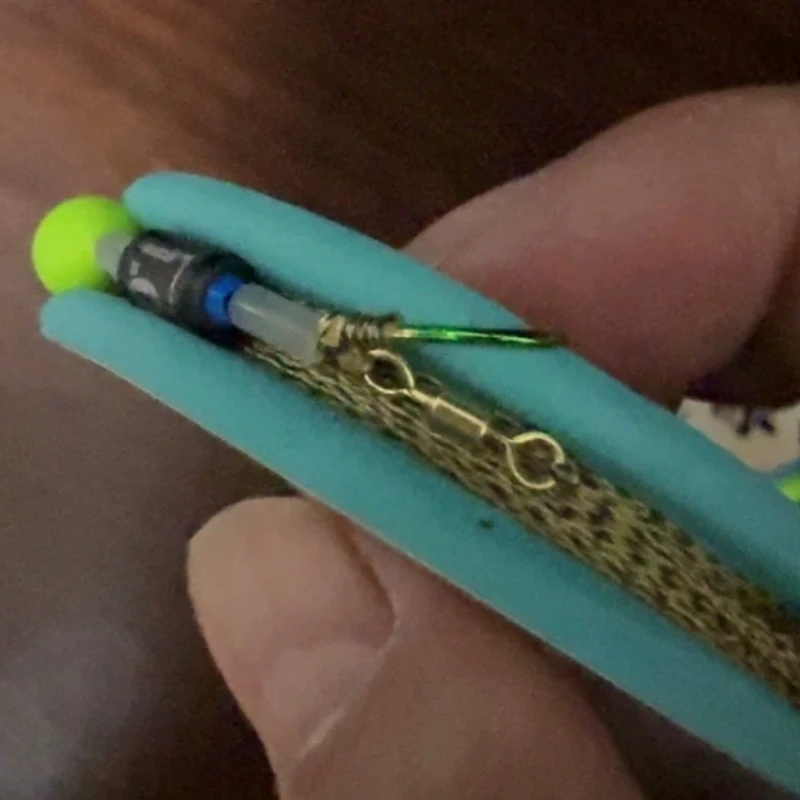 Montajes preatados para carpa y lubina con flotador y anzuelo - imagen 5