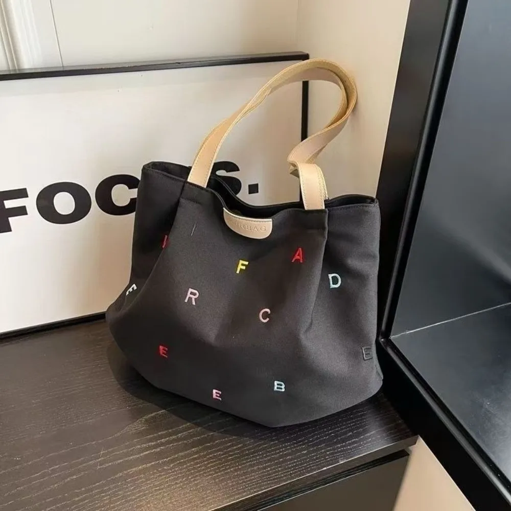 Bolso lona bordado letras grandes de hombro ligero - imagen 5