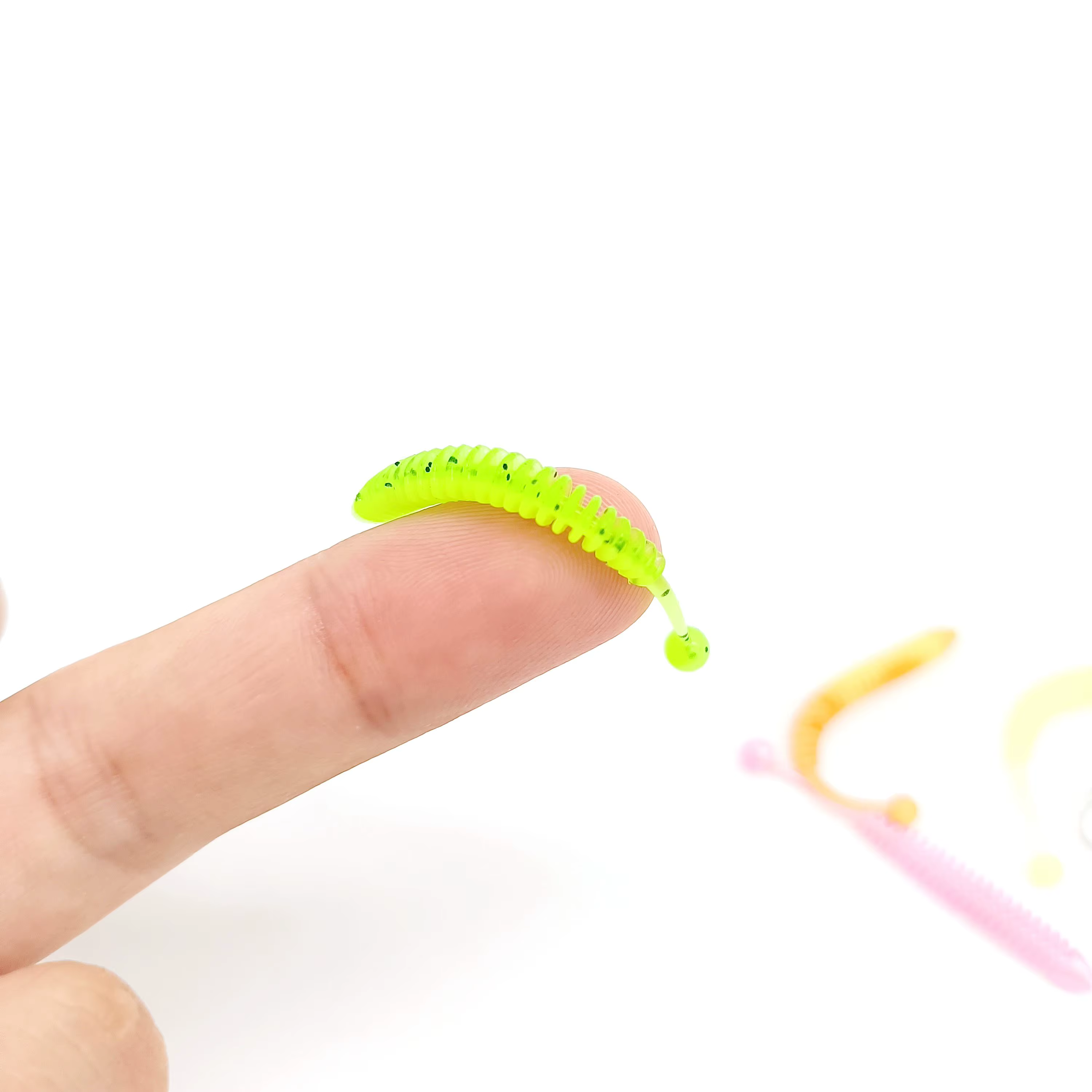 DUODUOYU Señuelo de silicona para lubina – Swimbait Wobbler 47-77mm - imagen 4
