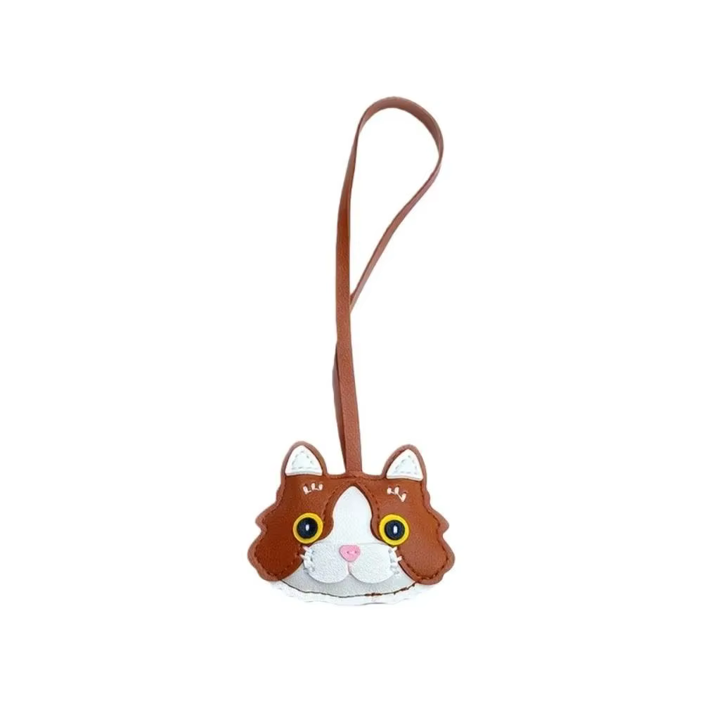 Llavero de cuero con forma de gato y diseño animado - imagen 2