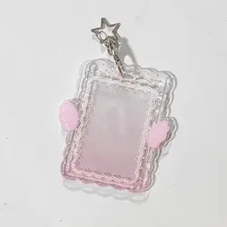 Portatarjetas de metacrilato vintage con cadena y diseño de alas