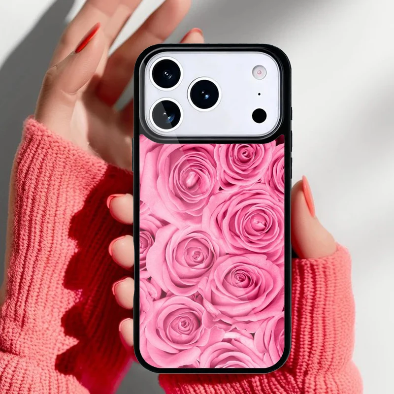 Funda con rosas rojas brillantes vista frontal