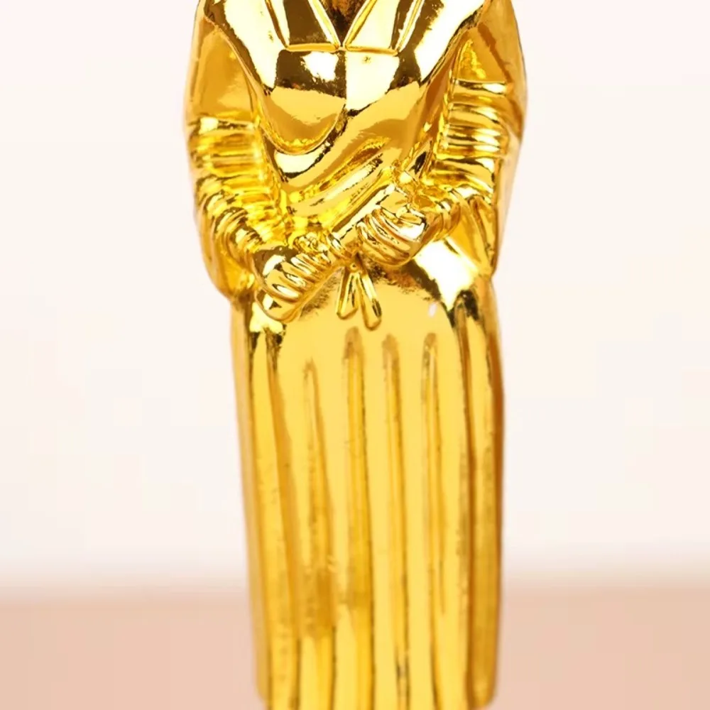 Trofeo dorado para ceremonia