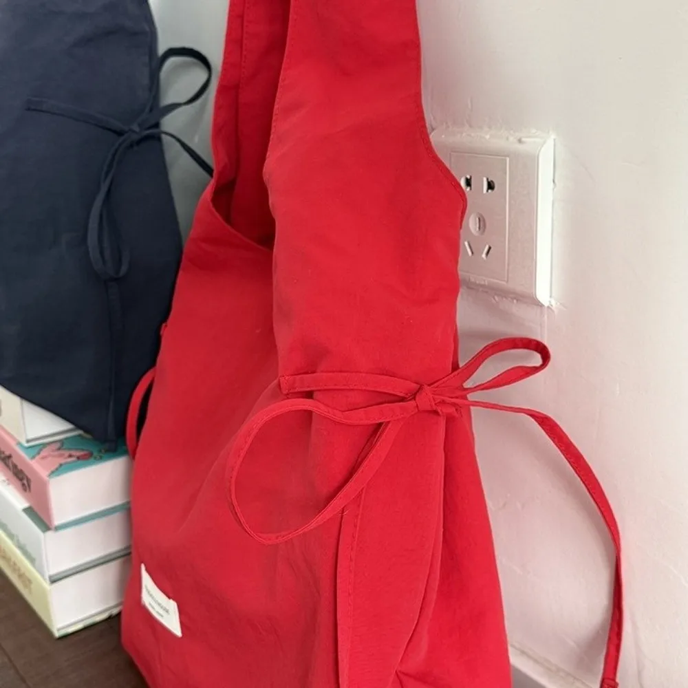 Bolso de hombro práctico