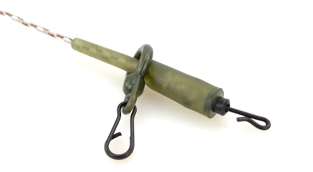 Fundas de goma y anillos de carrera organizados para su uso