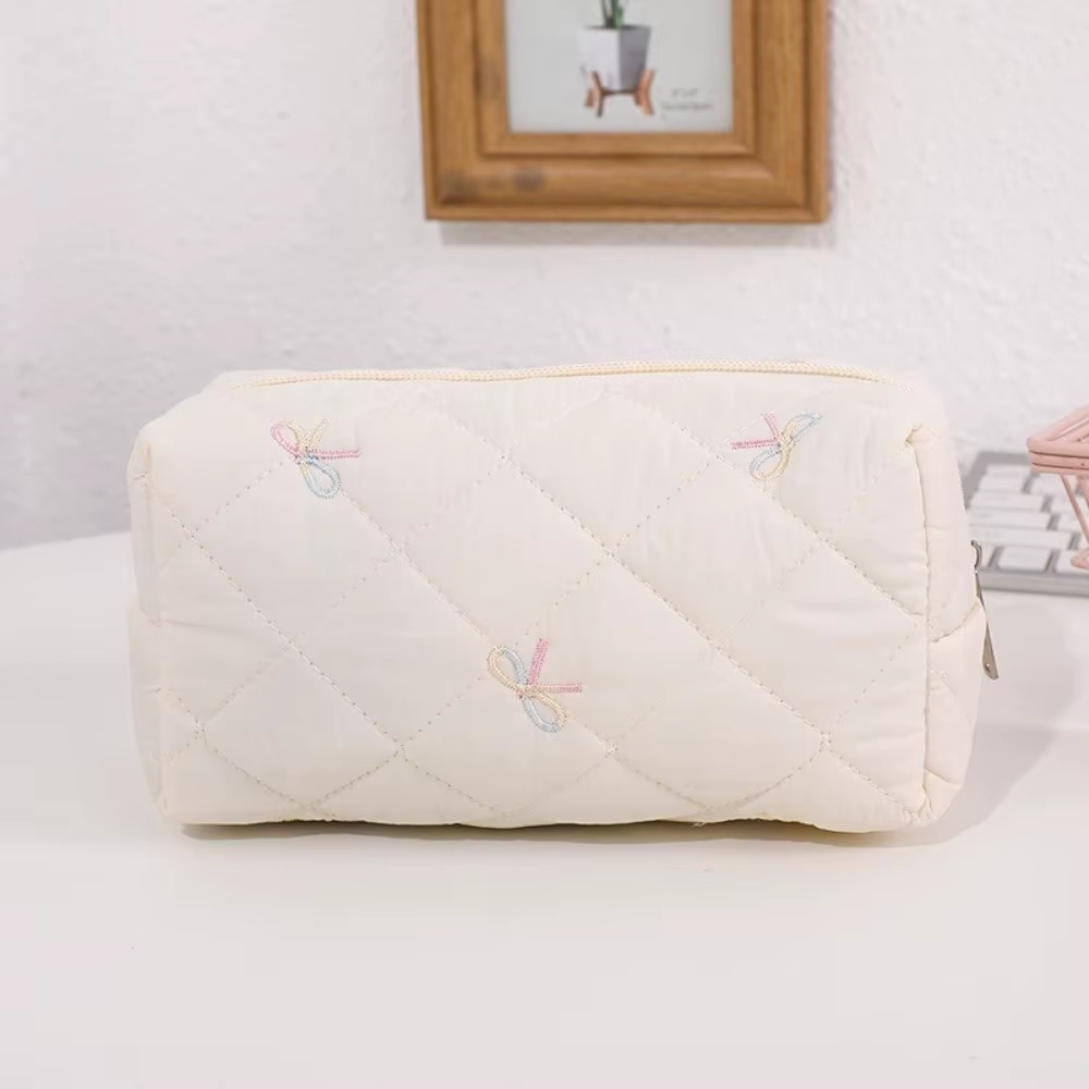 Bolsa de Maquillaje Acolchada INS con Bordado de Lazo – Gran Capacidad - imagen 5