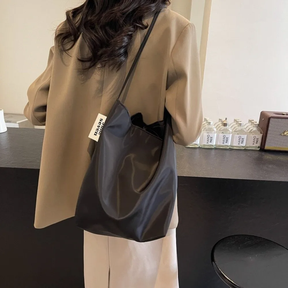 Bolso de pesca tote nailon suave gran capacidad, diseño versátil - imagen 5