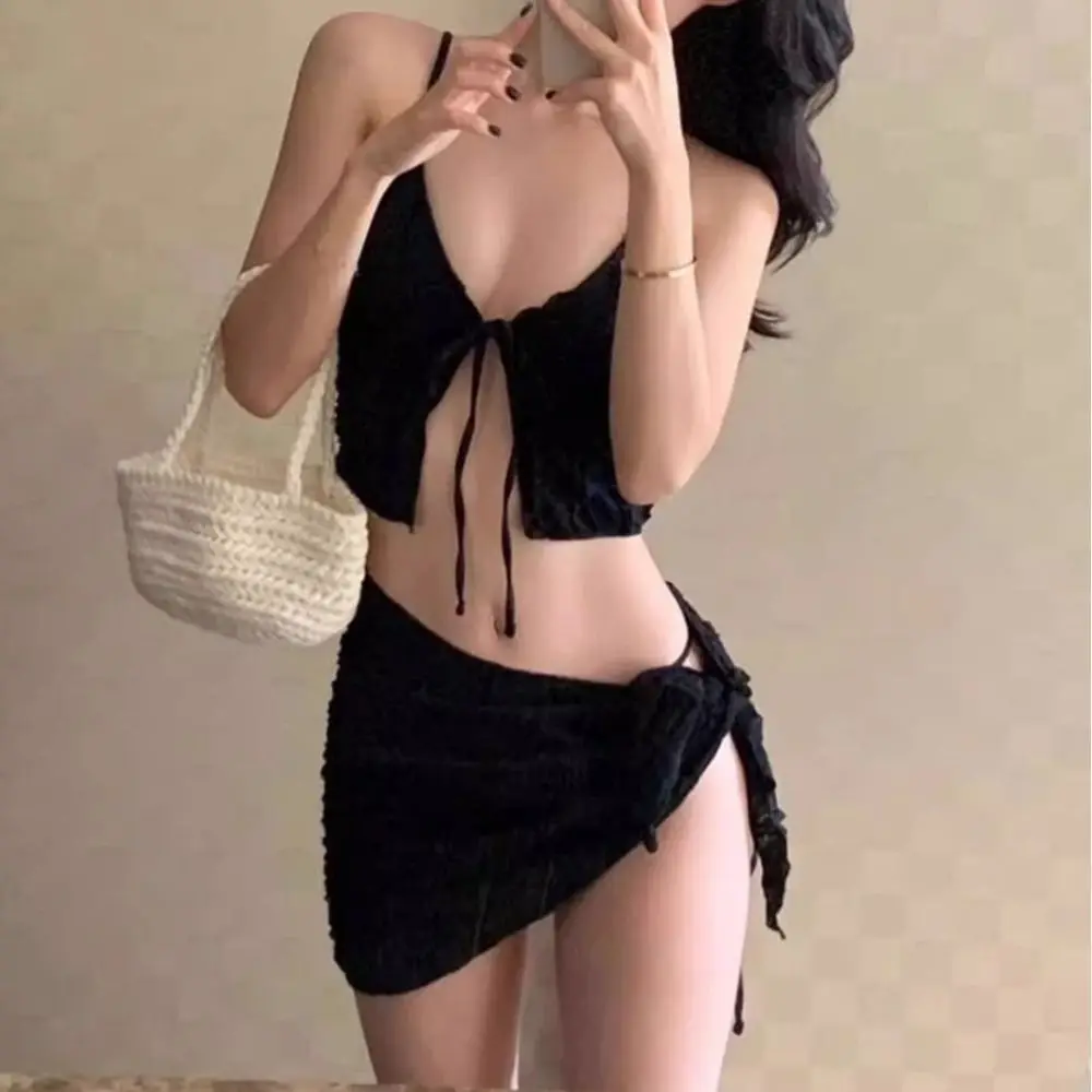 Bikini de tres piezas sin tirantes para pecho pequeño con diseño - imagen 3