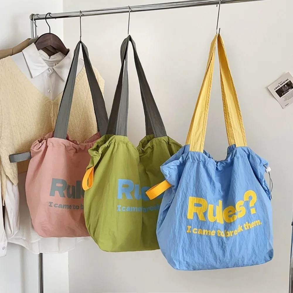 Bolsa de hombro ligera con cordón y gran capacidad - imagen 4