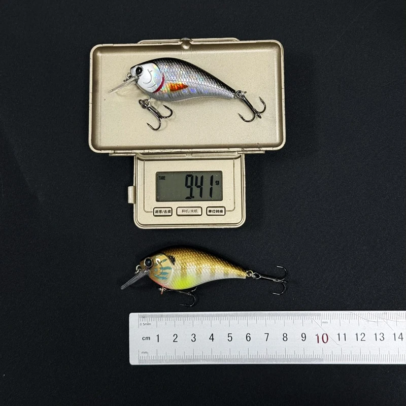 Señuelo flotante Crankbait rígido con sonido y anzuelo triple - imagen 5