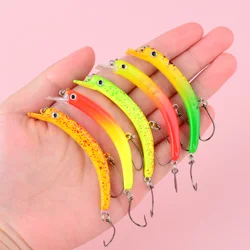 Señuelo minnow hundimiento lento con anzuelos triangulares de plástico