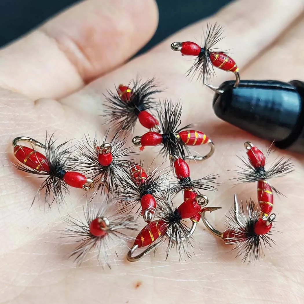 Mosca seca Hormiga Griffith con cabeza de acero para trucha - imagen 3