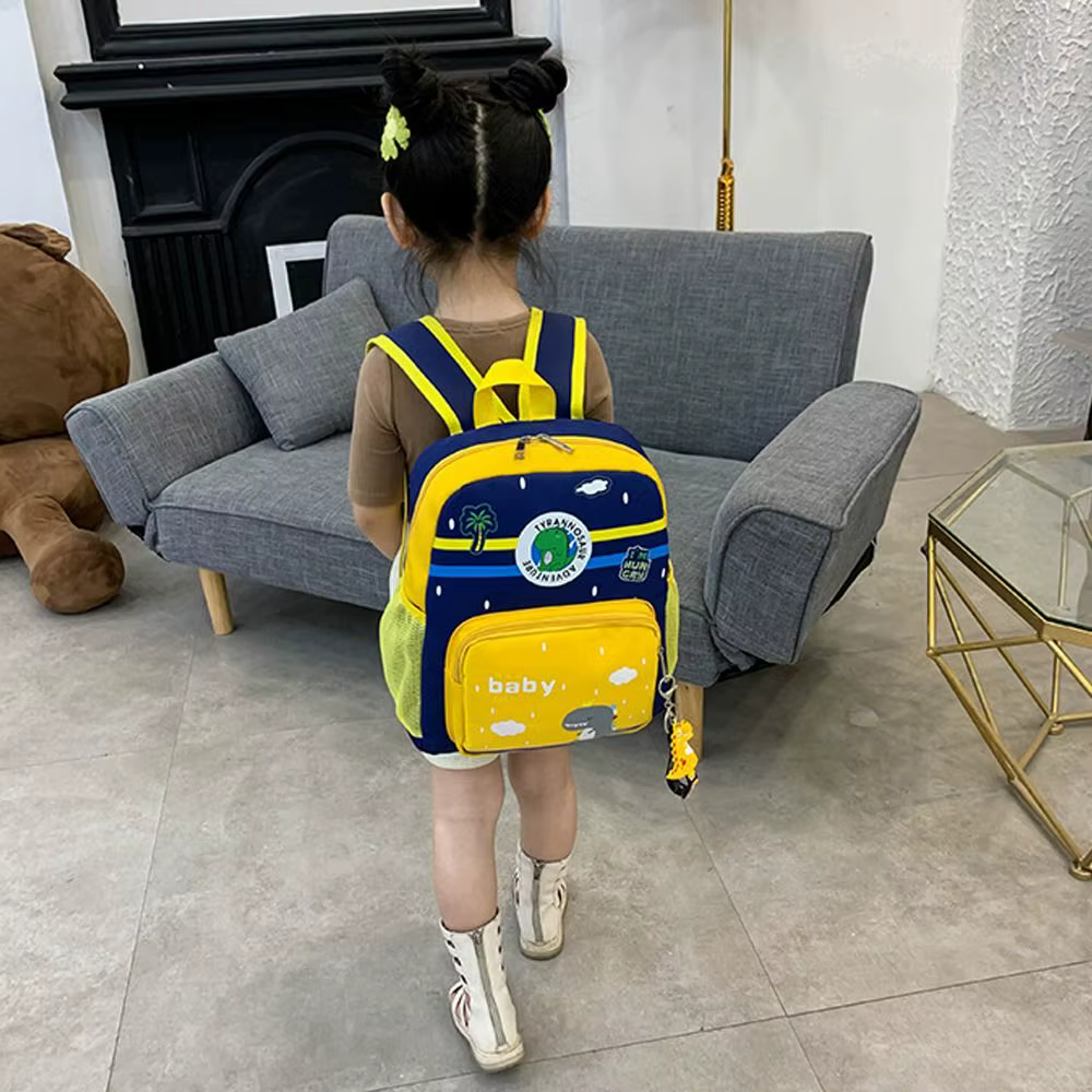 Mochila escolar con bolsillo lateral para botella