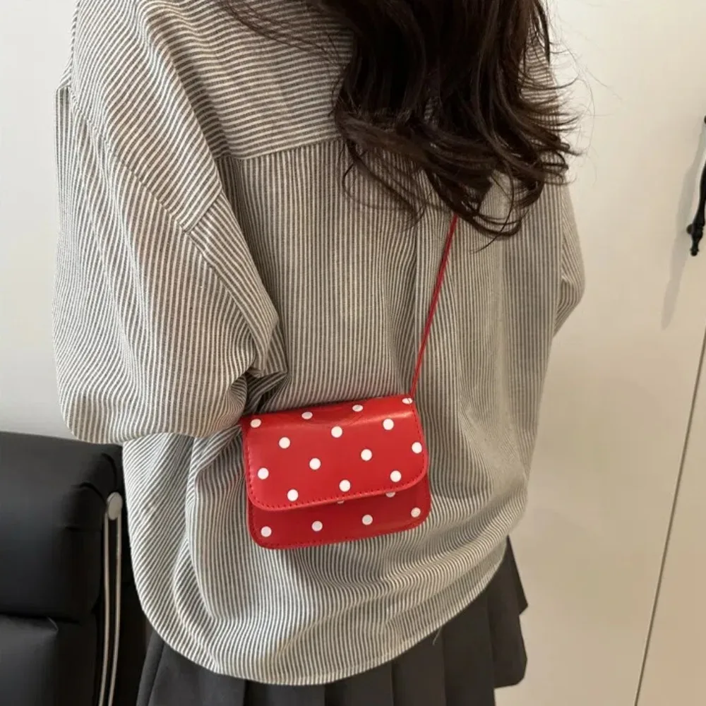 Bolso bandolera mini polka dot con forro de poliéster ligero - imagen 5