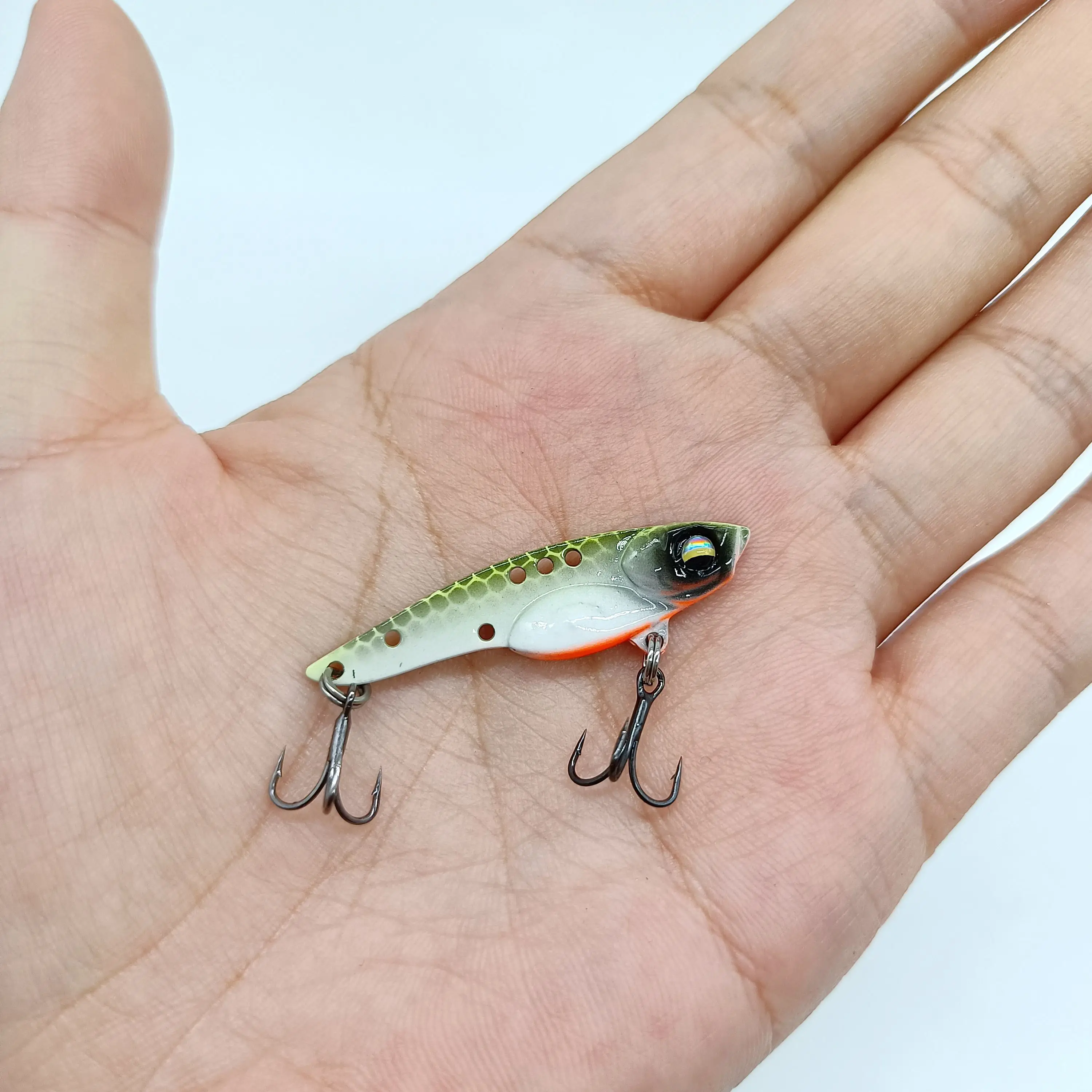 DUODUOYU mini VIB cuchara señuelo listo para usar