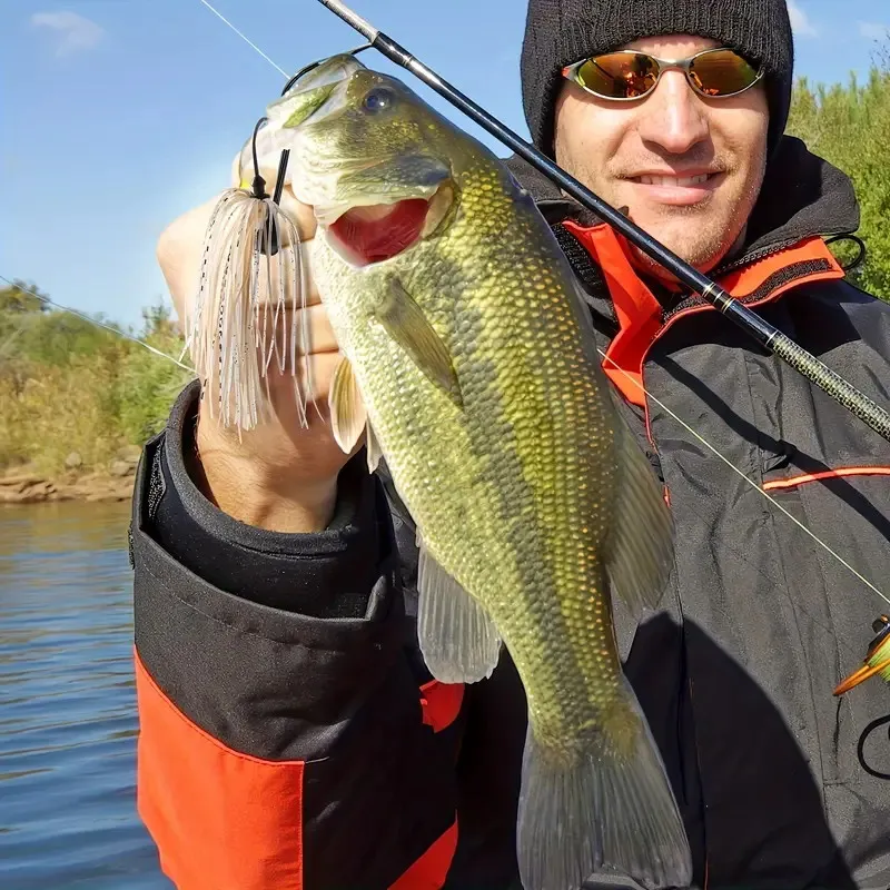 Chatterbait para lubina con falda y vástago sin enredos - imagen 3