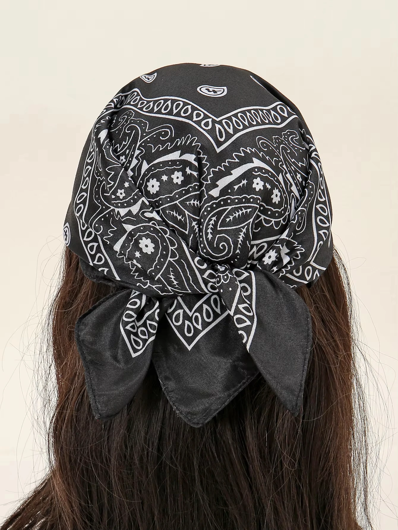 Pañuelo bandana Goture hip hop estampado cuadrado negro unisex - imagen 4
