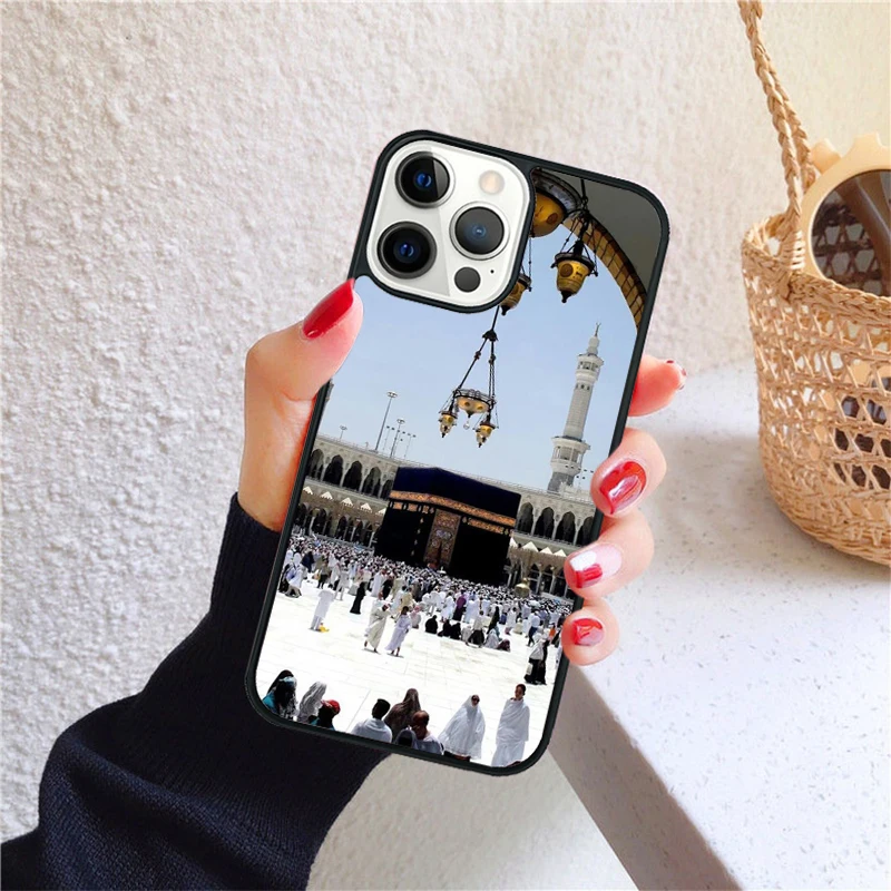 Imagen que muestra la funda colocada sobre una superficie plana