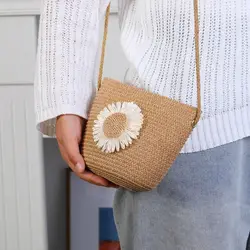 Monedero de paja con forma de concha – Bolso de playa femenino