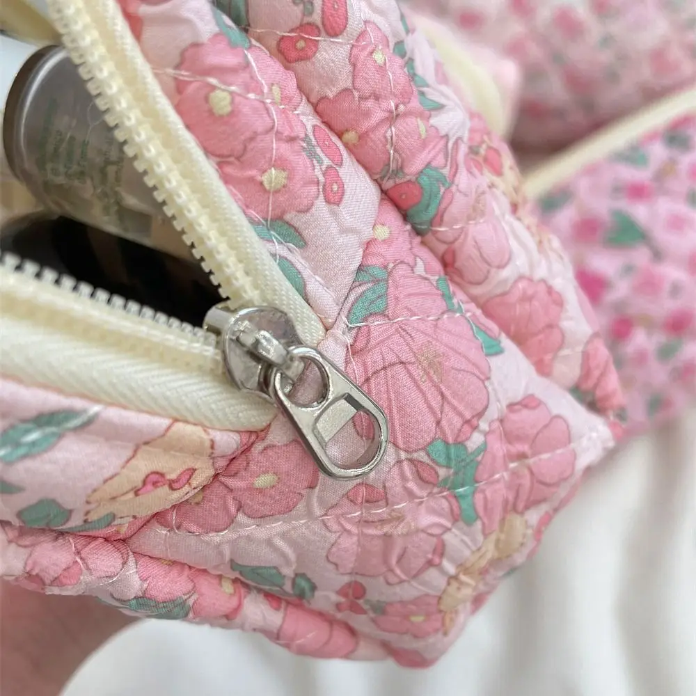 Neceseres de viaje con diseño adorable