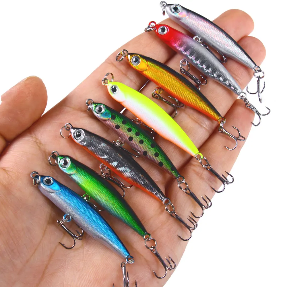 Set de ocho señuelos tipo lápiz con colores variados y anzuelos triples