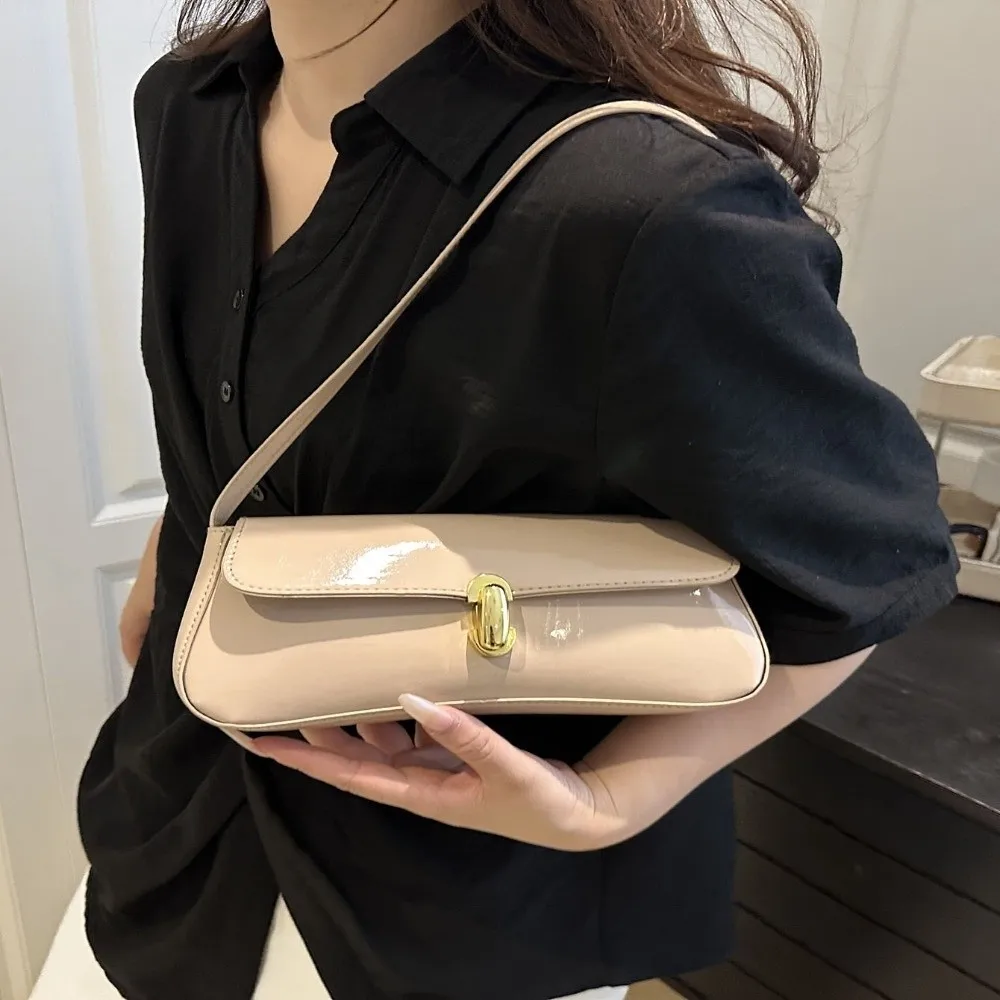 Bolso de mano y bandolera con estilo