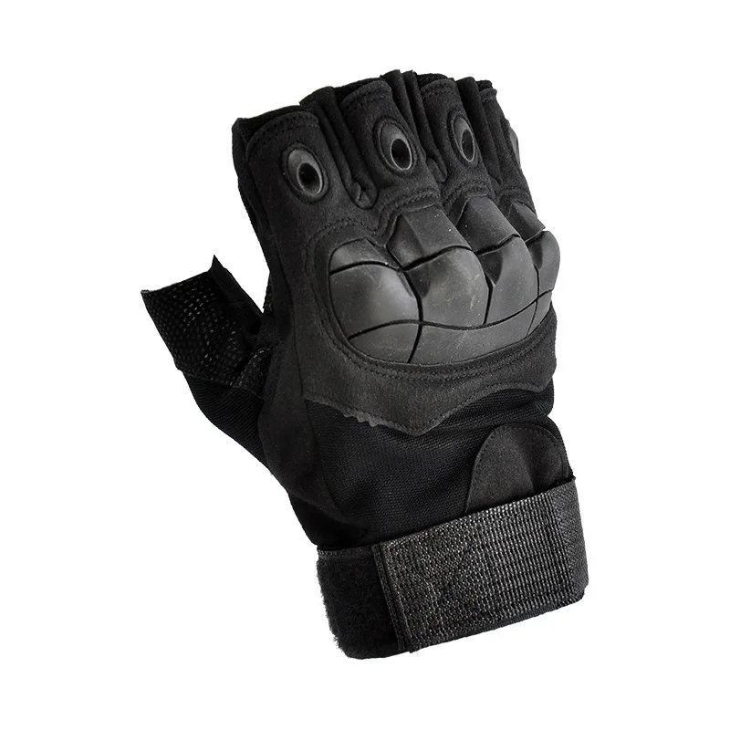 Guantes en acción durante actividades al aire libre