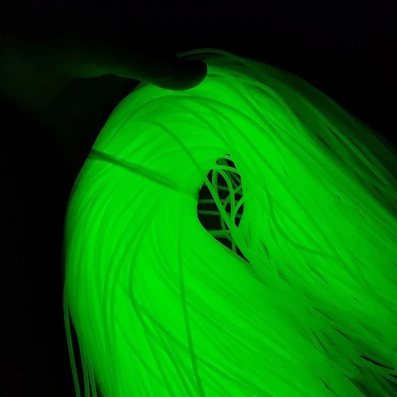 Manguera luminosa aplicada en aparejo de pesca