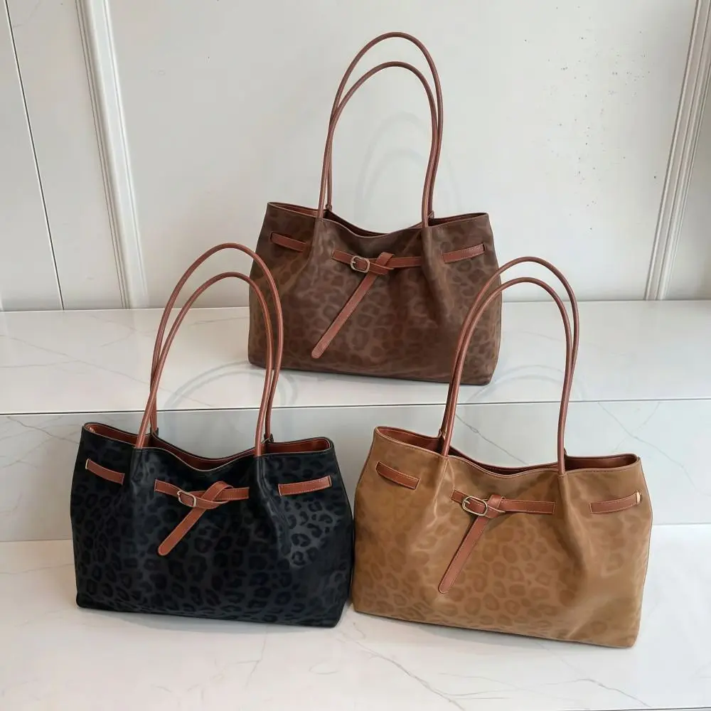 Bolso de hombro de cuero PU retro gran capacidad color sólido - imagen 5