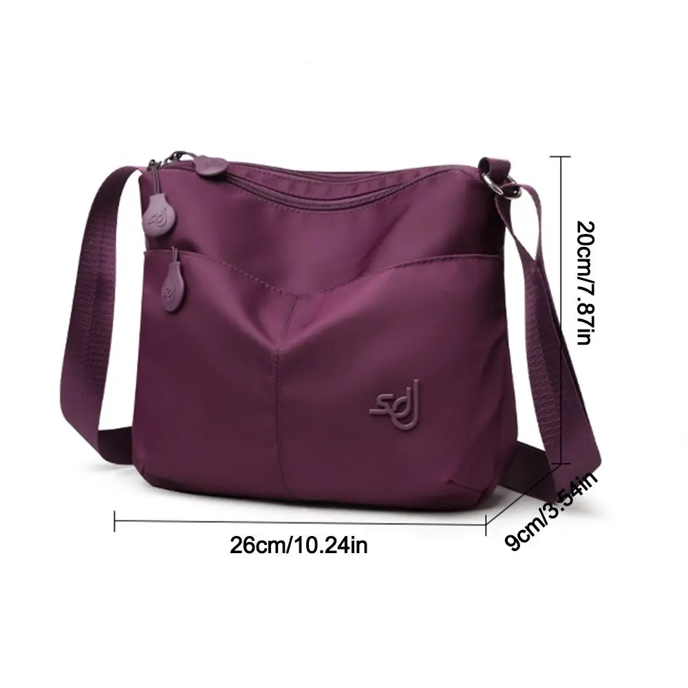 Bolso bandolera impermeable ligero de nailon con correa ajustable - imagen 4