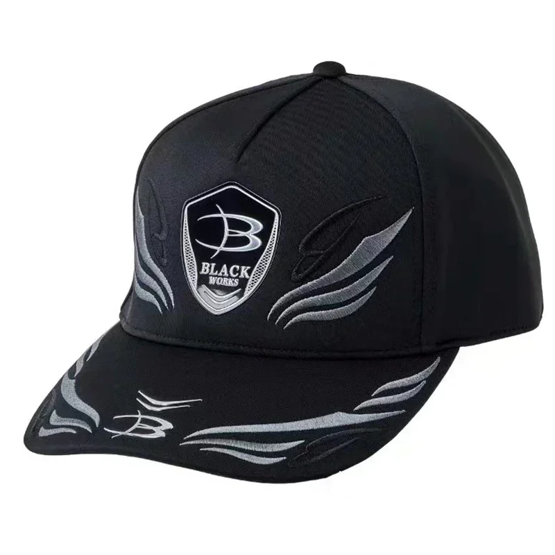 Gorra de pesca con sombrilla desplegada
