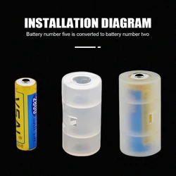 Caja de almacenamiento transparente para baterías AA y C con adaptador