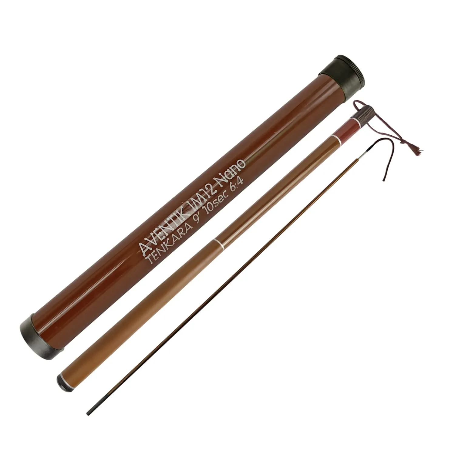 Caña Aventik Mini Tenkara junto a un arroyo claro, ilustrando su uso en agua dulce