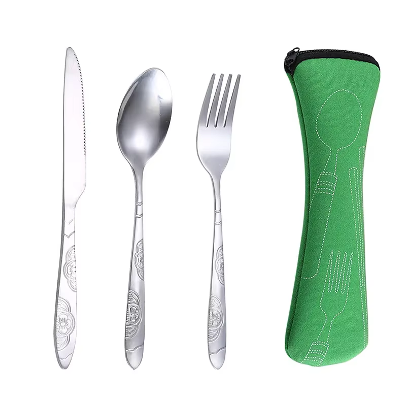 Cubiertos para acampar en vajilla de picnic lavable con estuche - imagen 2