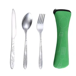 Cubiertos para acampar en vajilla de picnic lavable con estuche