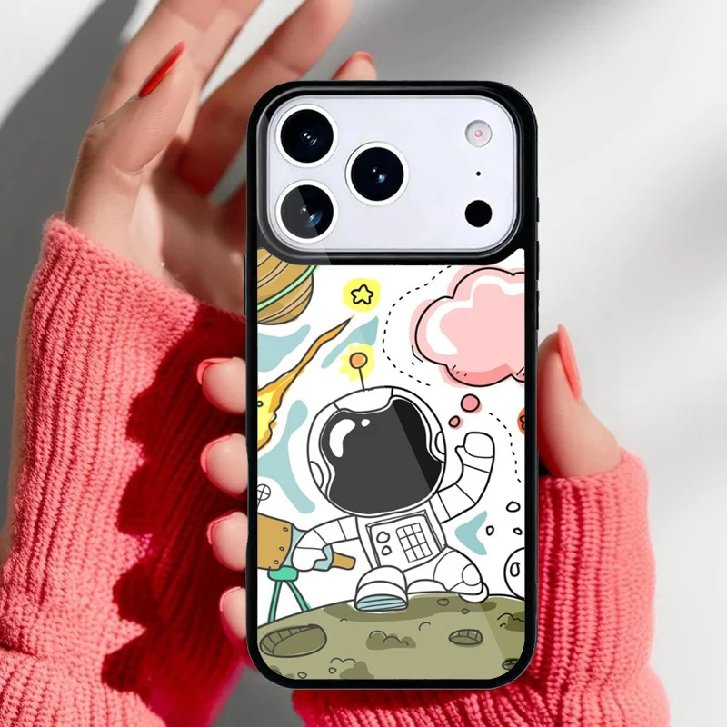 Detalle del diseño del astronauta en la funda