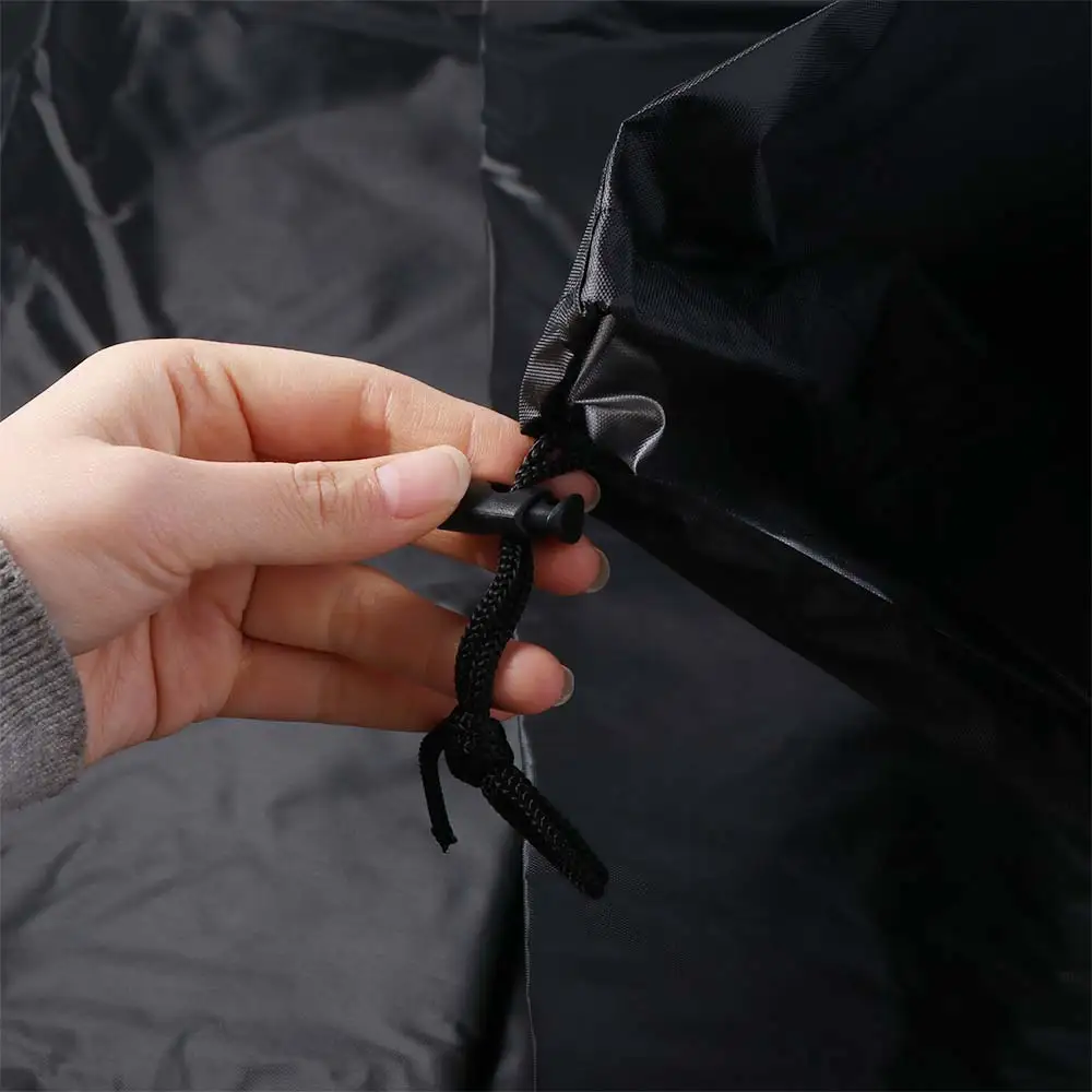 Detalle del cordón para ajustar la funda