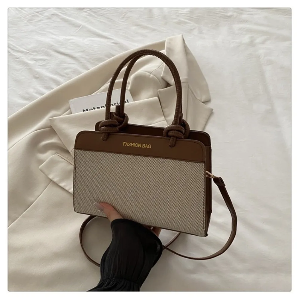 Bandolera crossbody de polipiel con cremallera y correa ajustable - imagen 2