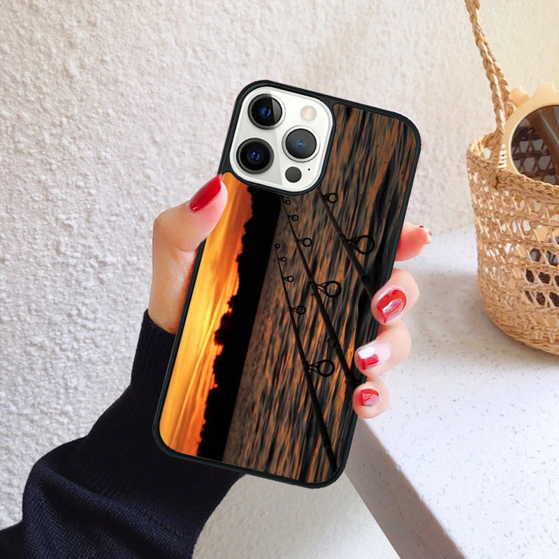 Funda Krajews colocada en un iPhone, vista lateral