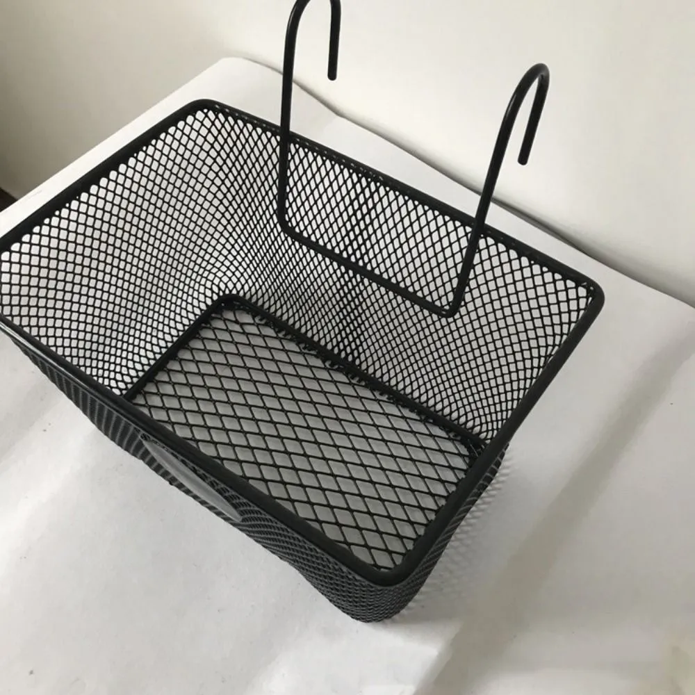 Cesta trasera para patinete eléctrico de malla metálica negra - imagen 3