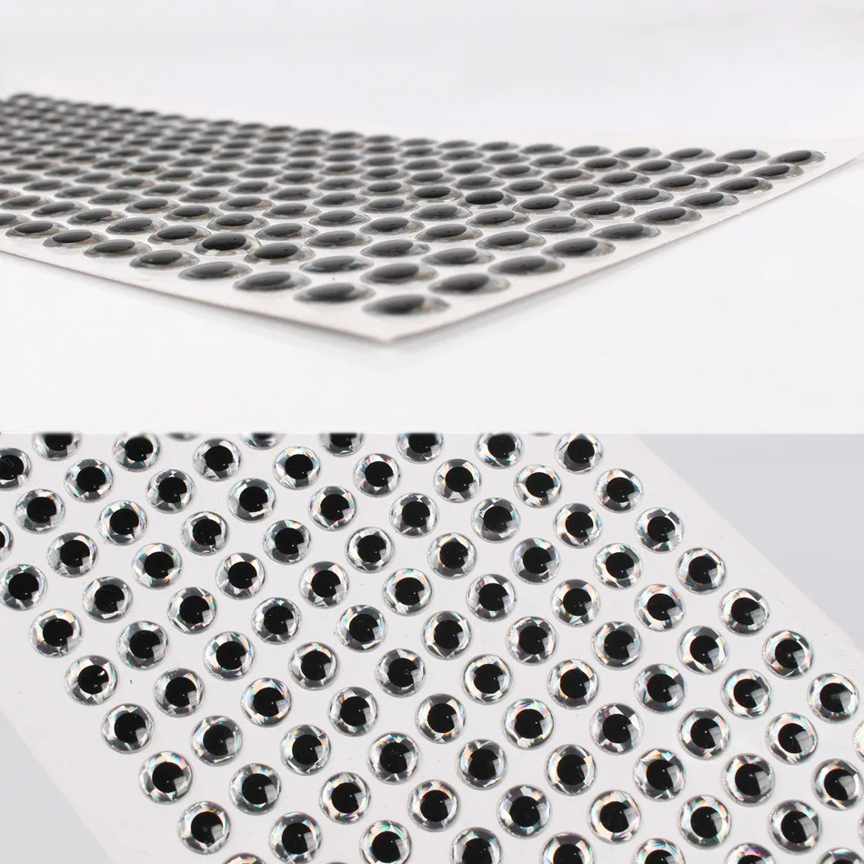 Ojos con efecto 3D en tres colores