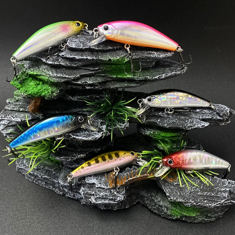 Señuelo crankbait mostrando su perfil desde arriba