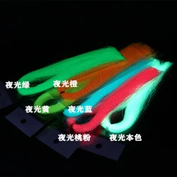 Inducader señuelo mosca nocturna brillante con flashabou retorcido