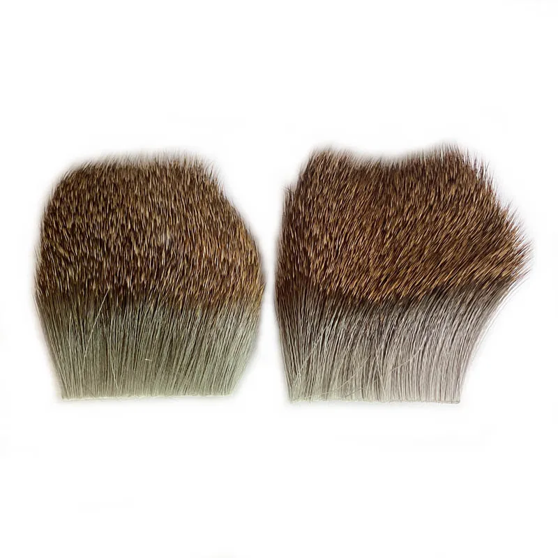 Parche de pelo de venado en formato cuadrado de 5x5 cm mostrando su textura natural